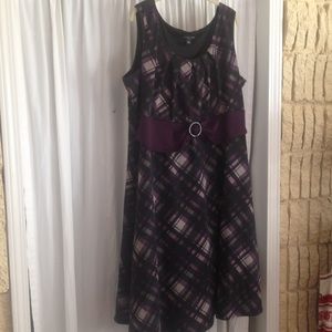 Size 3X  just below knee length dress